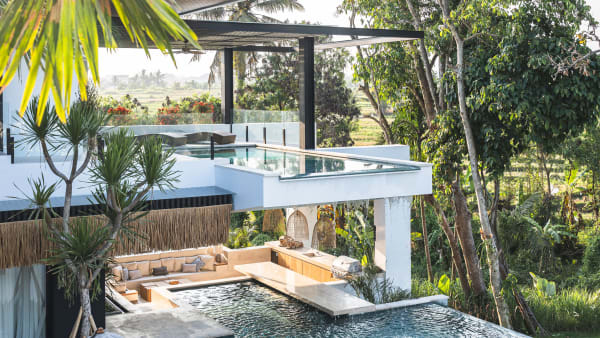 Elite Havens - Villa Nica Bali Indonesia - Sunken kitchen and pool bar